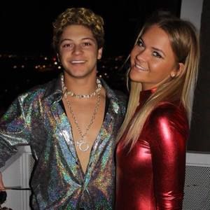 Meet your Posher, Macy